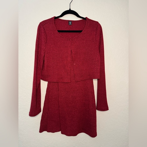 Red Ribbed Knit Two-Piece Mini Dress Set - Picture 2 of 5